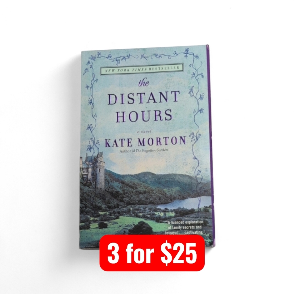 The Distant Hours by Kate Morton Paperback